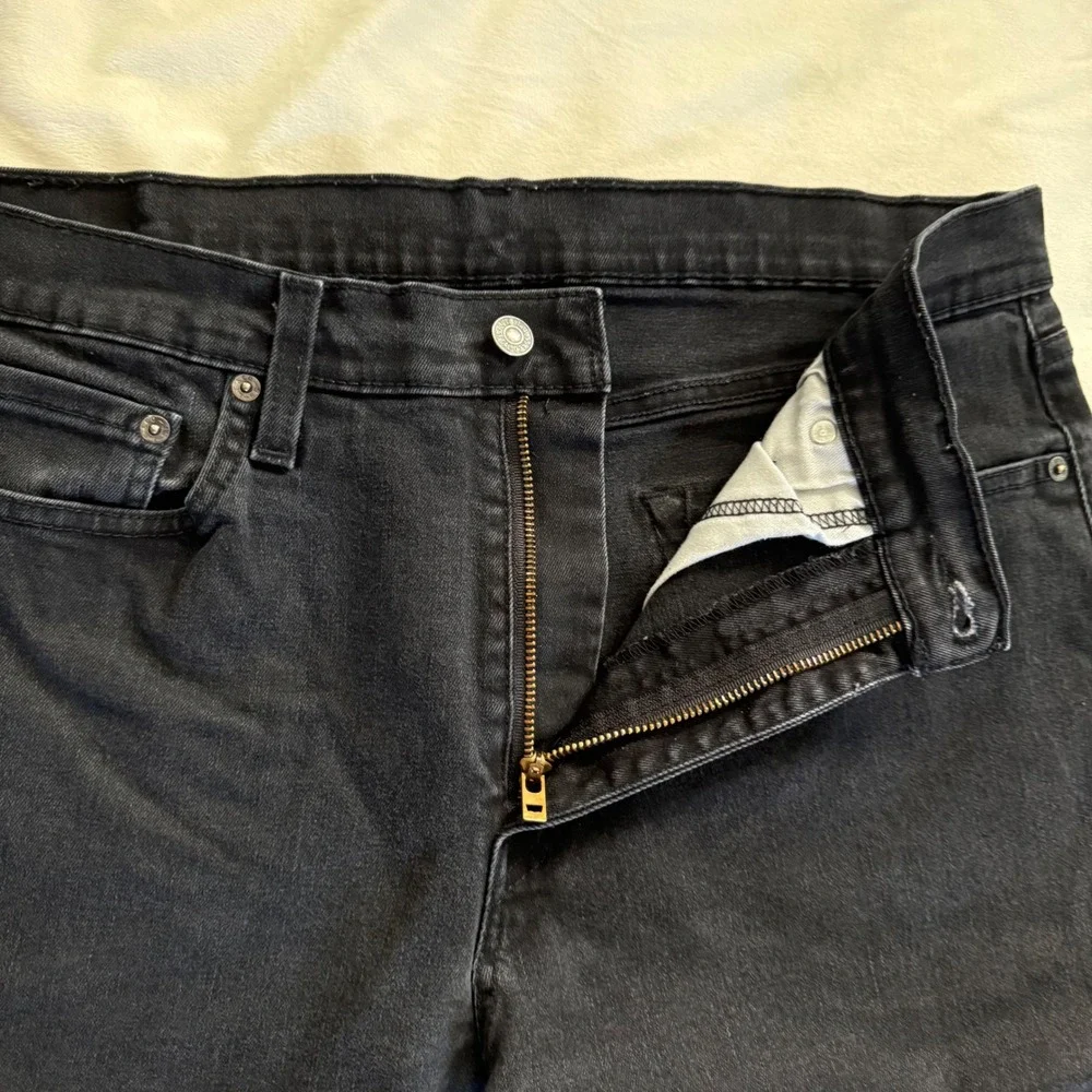 Levis 502 Taper Fit Jeans Mens 36x30 Black Denim Pants 29507-0001